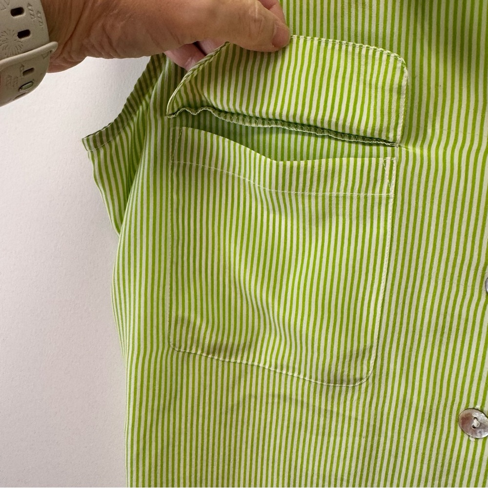 Tess Vintage 100% Silk Green Striped Sleeveless Collared Button Down Size M - Picture 2 of 11